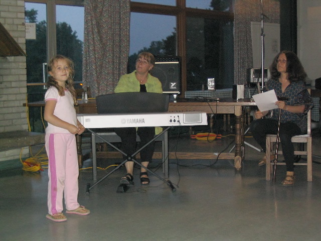 IMG_2061EmmaSinging