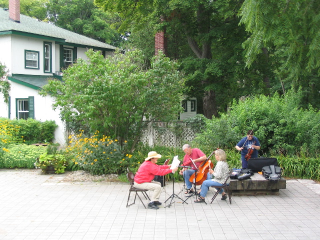 IMG_1830PatioConcert